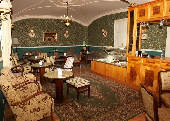 Hotel Arany Strucc *